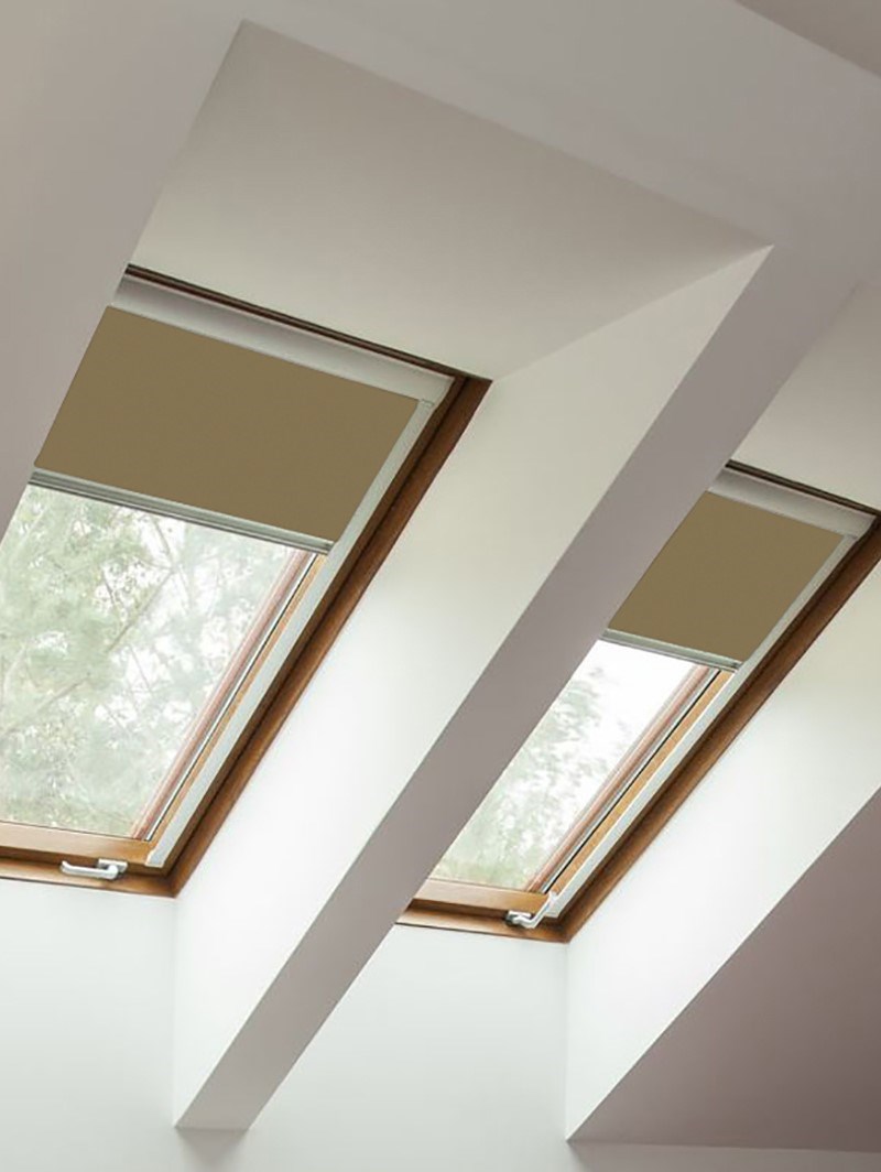 Classic Toffee Crunch Blackout Skylight Blind To Fit Dakstra Windows