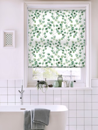 Climbers Natural Floral Leaf Roller Blind