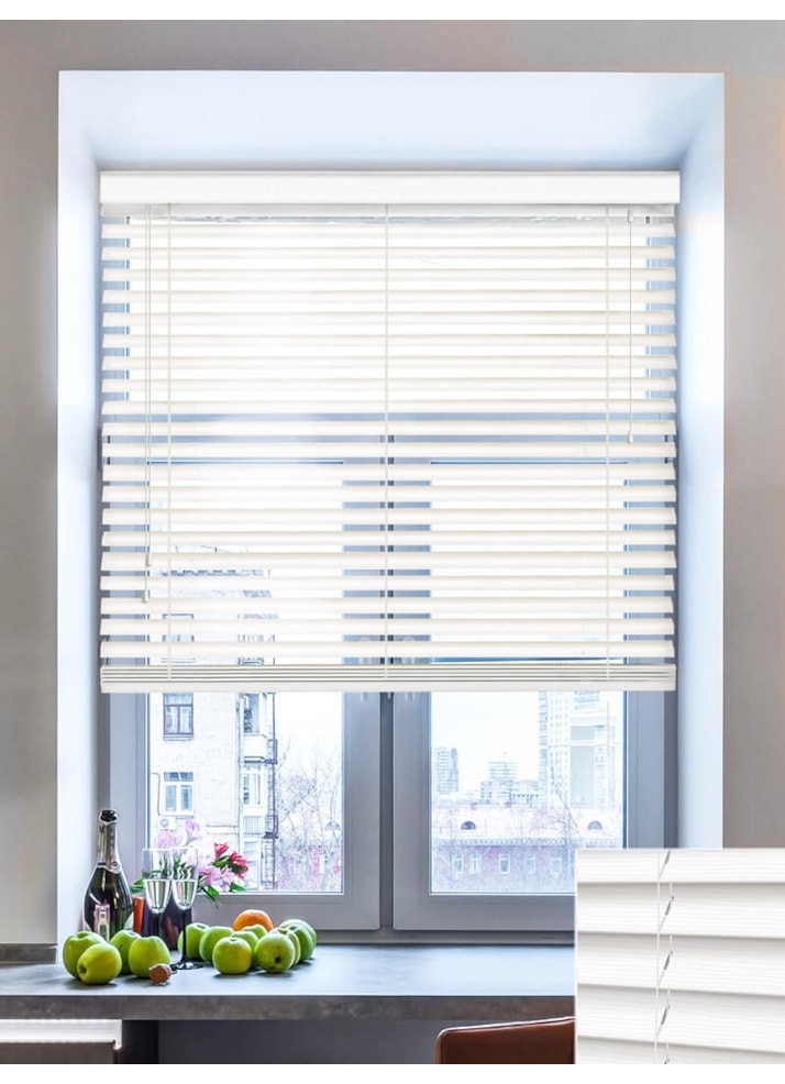 Clean White Wood Grain Faux Wood Venetian Blind