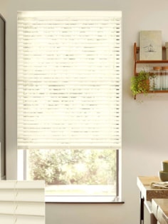 Soft Cream Wood Grain Faux Wood Venetian Blind