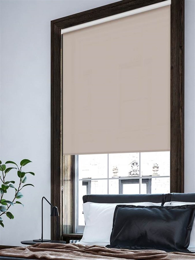 Eggshell Extra Large Roller Blind