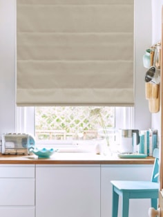 Manhattan Pale Grey Roman Blind