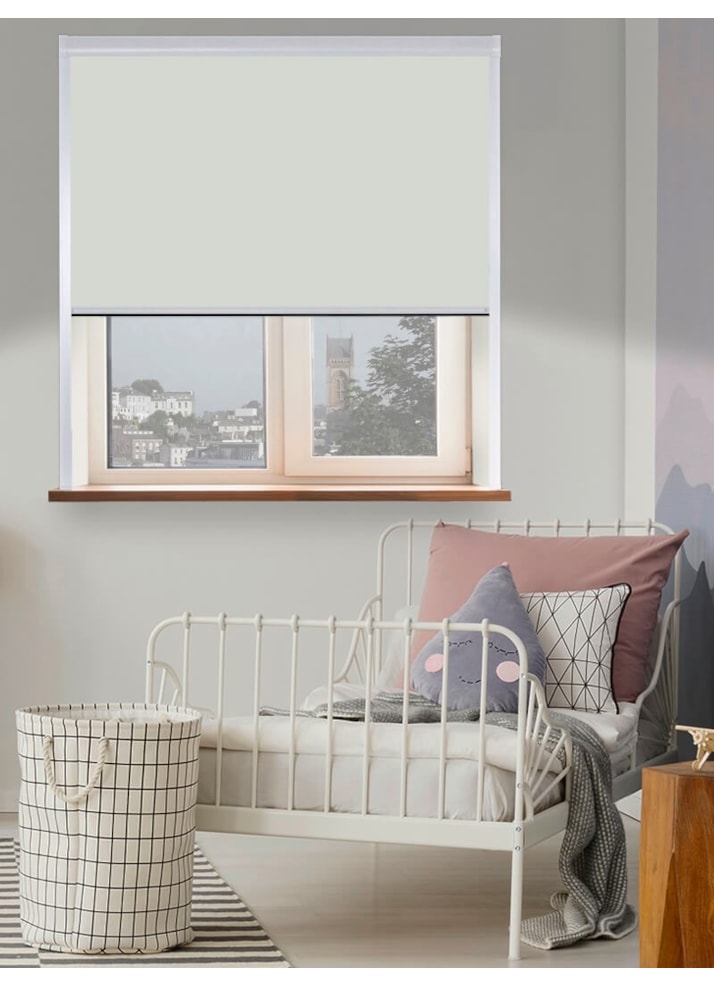 Classic Alaskan Husky Total Blackout Roller Blind